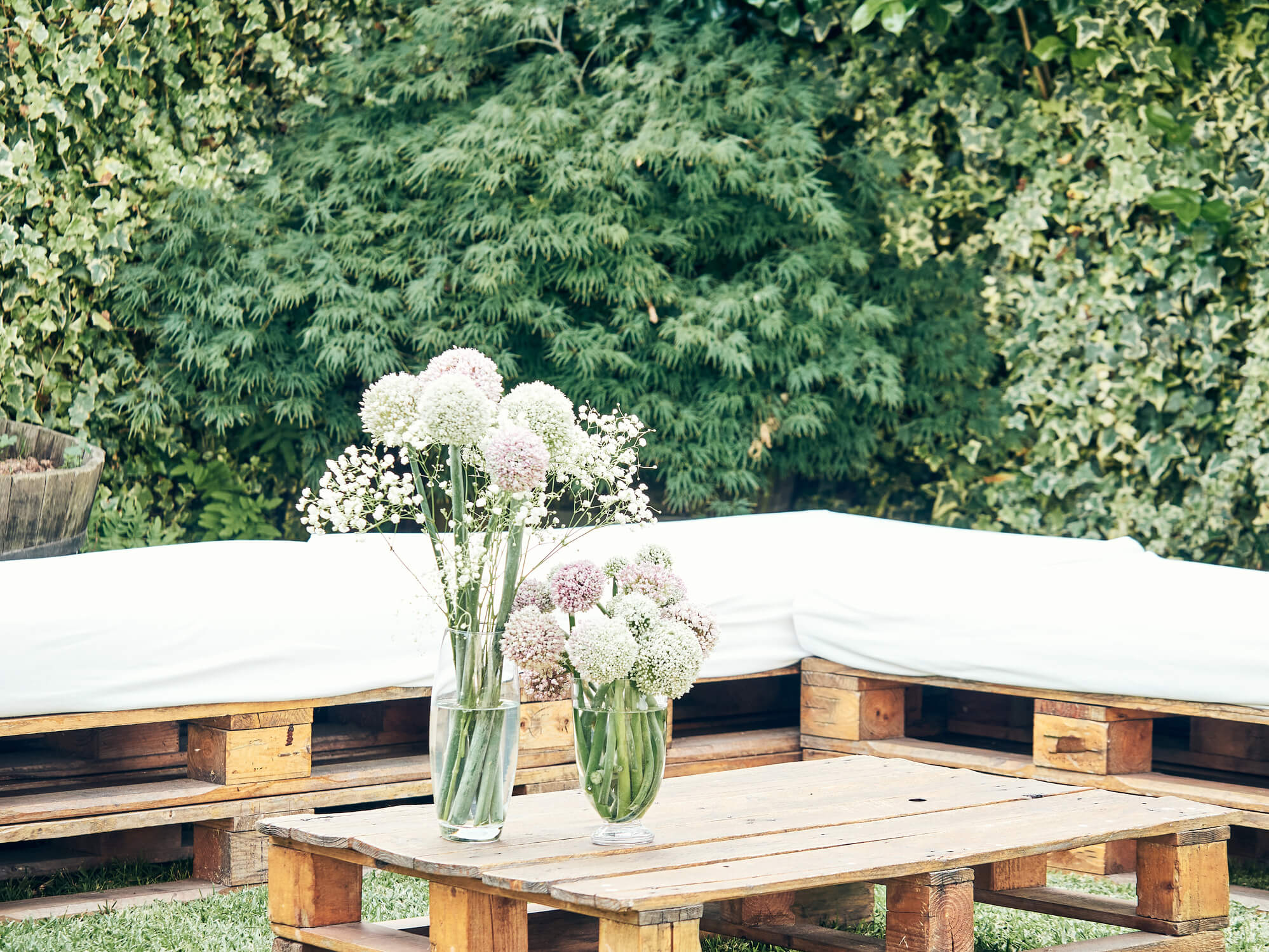 drab-to-fab-cheap-pallet-wedding-ideas-that-look-expensive-wedding